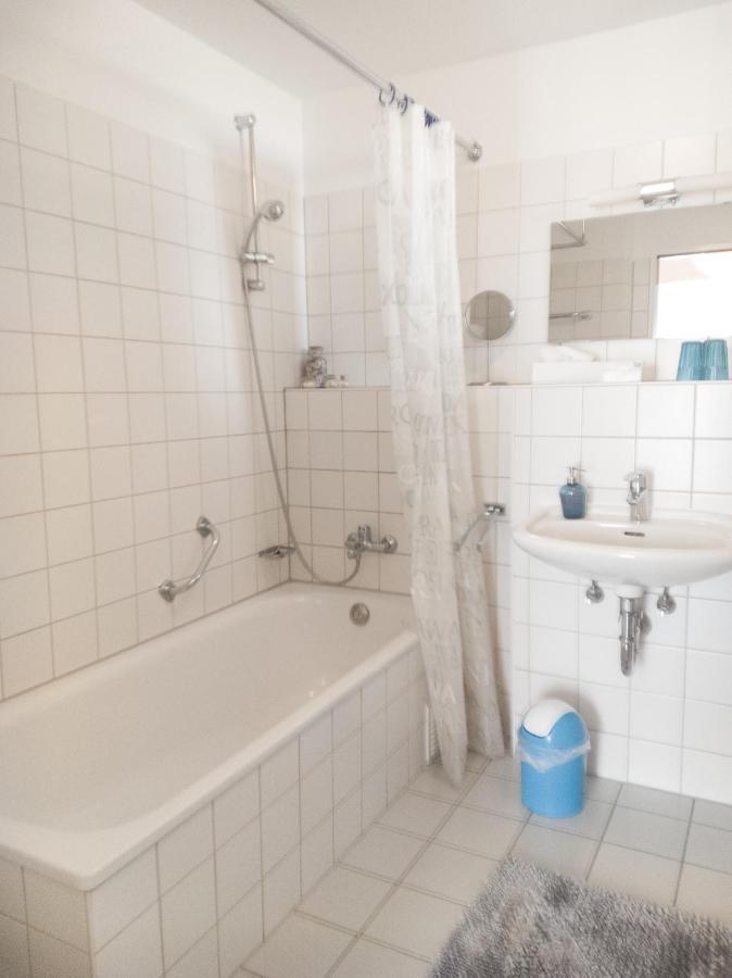 Apartment Ruhige Ferienwohnung Am Herzzentrum
